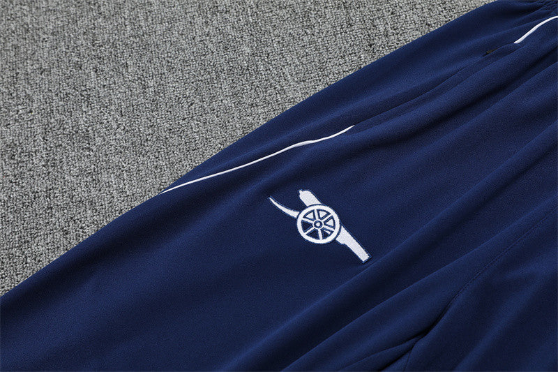 Arsenal 2025/26 Soccer Training Set – Bold Flame Pattern for Gunners