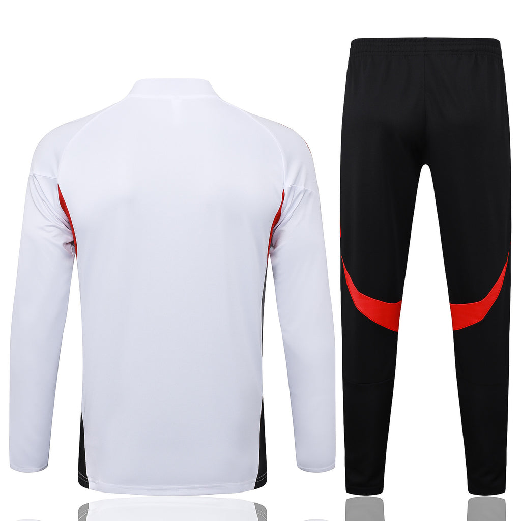 Bayern Munich 2025/26 Soccer Training Set – Ice White Energy Meets Red Power