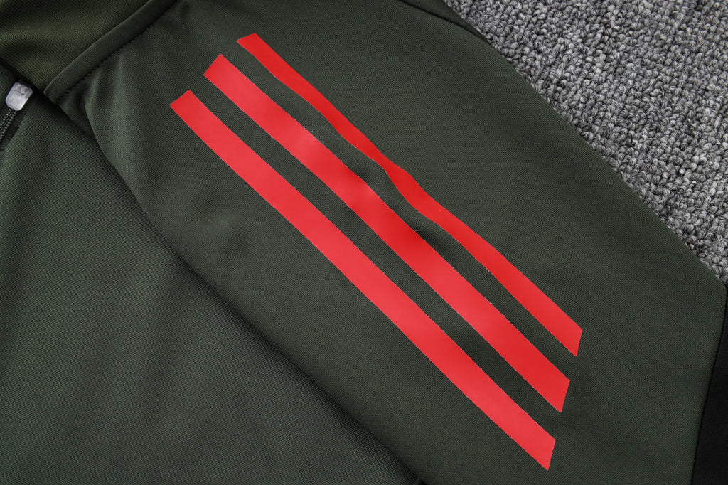 Bayern Munich 2025/26 Soccer Training Set – Military Green Grit with Red Dominance