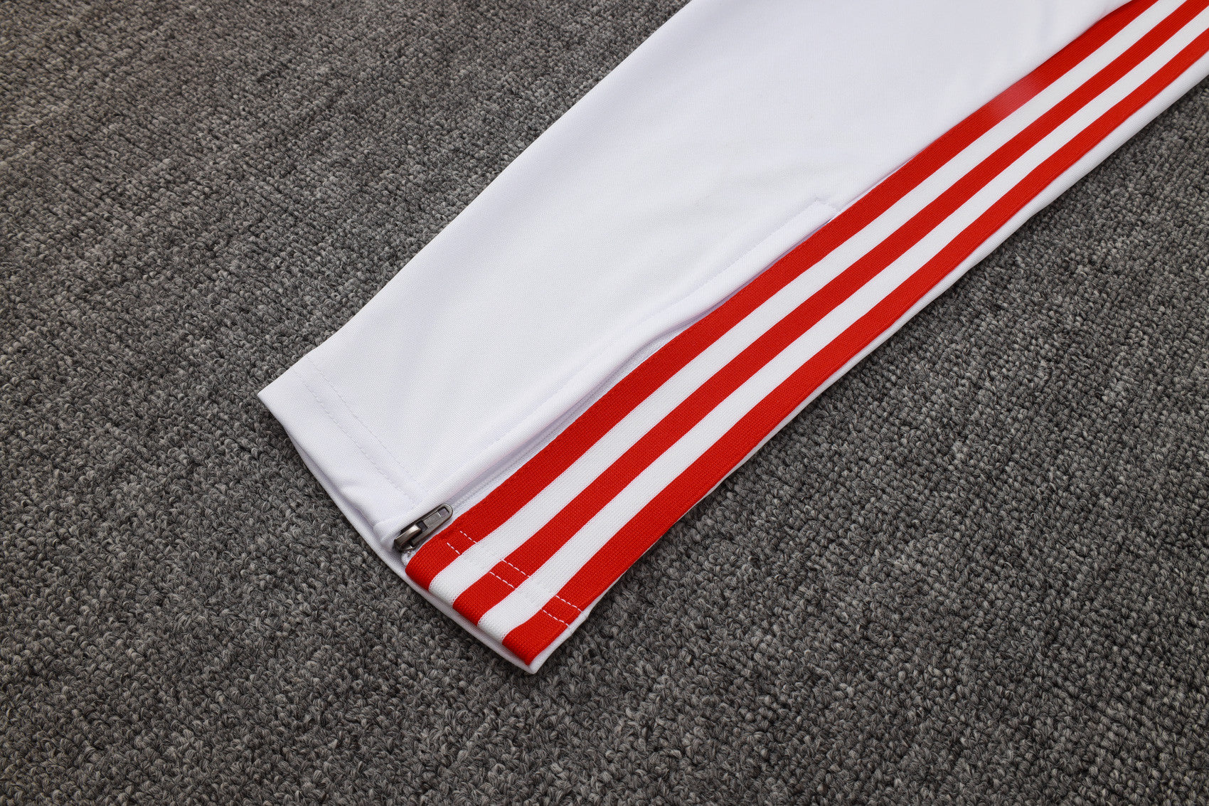 Bayern Munich 2025/26 Soccer Training Set – 125 Years of Legacy in Every Thread