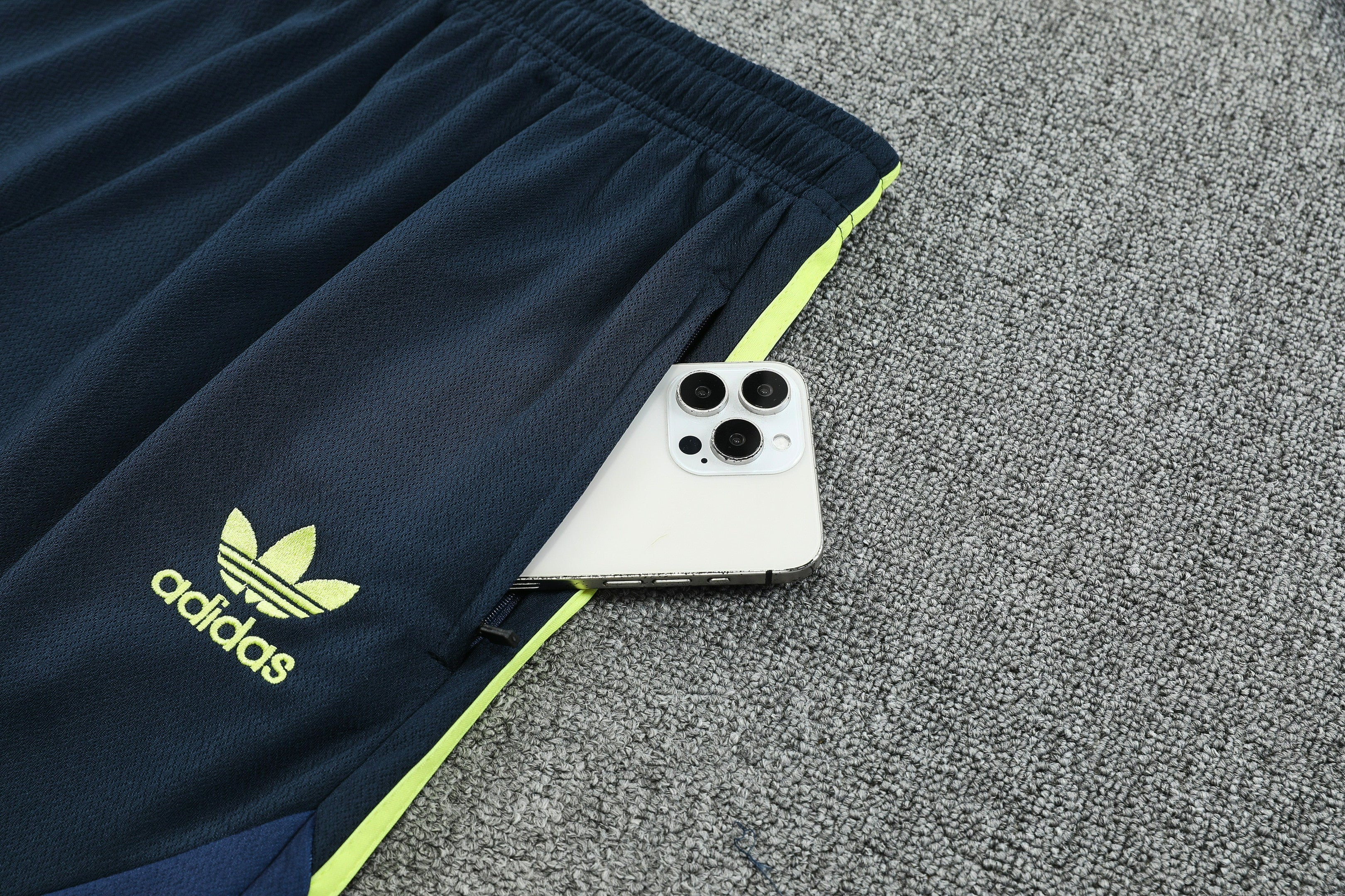 Stade Français Paris 2025/26 Training Set – Bold Navy with Neon Accents