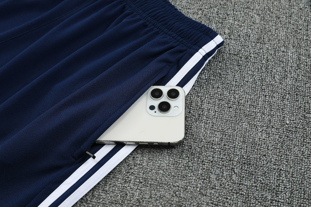 Arsenal FC 2025/26 Retro Training Set – Navy & Maroon Classic