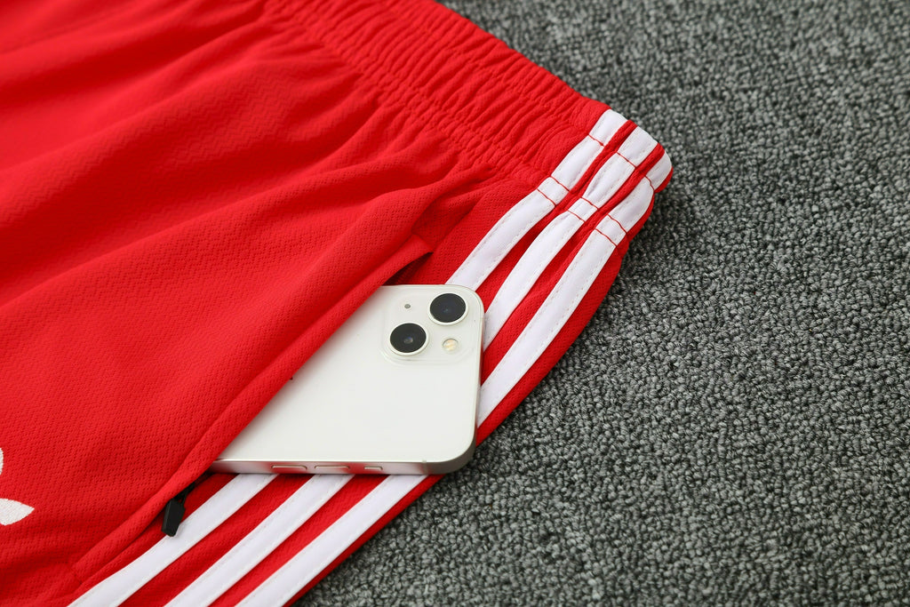 Bayern Munich 2025/26 Training Set – Red & White Geometric