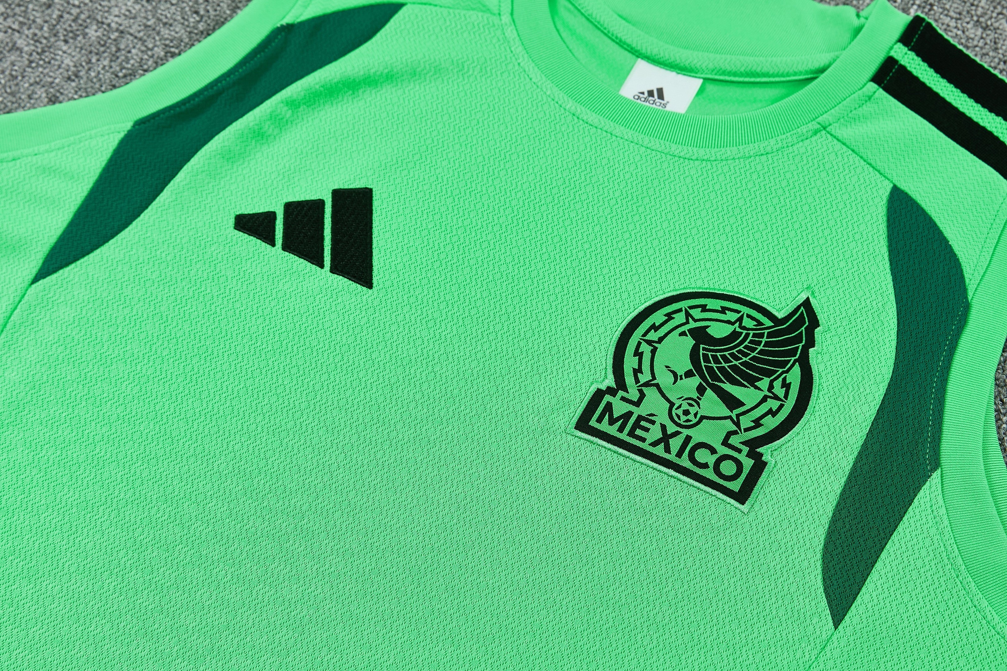 Mexico 2026-27 Sleeveless Training Set Men Soccer Kit – Green